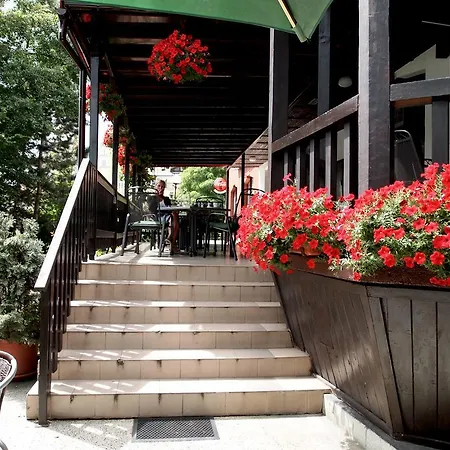 Hotel Faust 3*