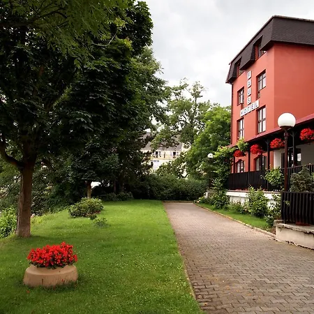 Hotel Faust 3*